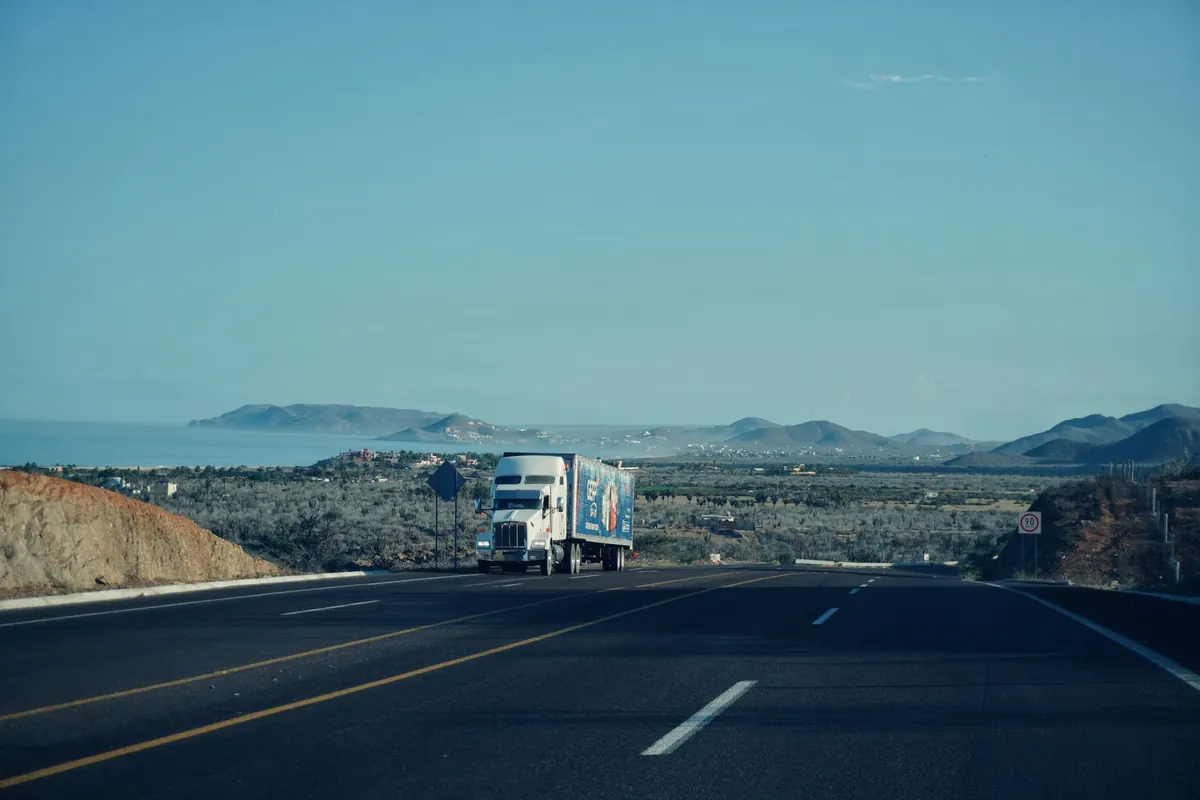 A Seasonal Guide to Mountain Pass Driving for Heavy Vehicles