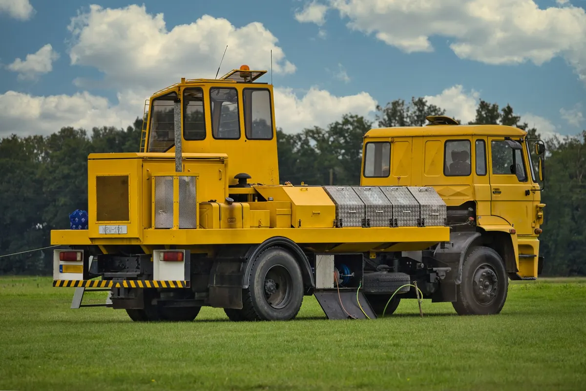 From Horse-Drawn Wagon to Articulated Lorry: Milestones in UK Road Haulage