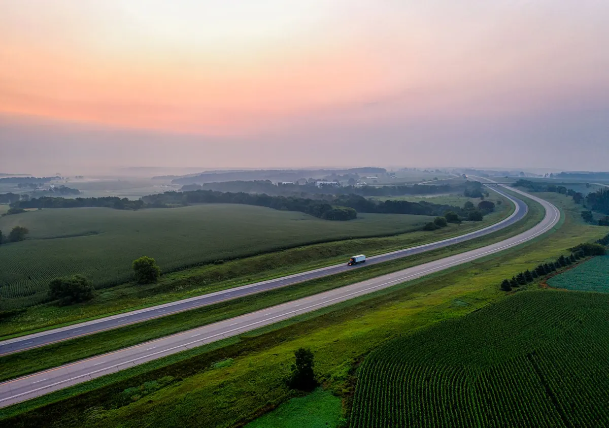 How to Plan Your First Long-Haul Route: A Beginner's Checklist for New Truck Drivers